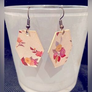 *3 for $20* Lightweight Vegan Leather Floral Hexagon Drop Earrings